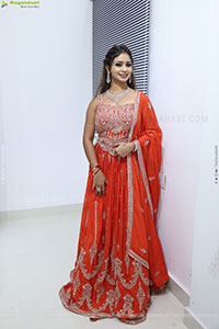 Teja Koneru Latest Stills, HD Photo Gallery 