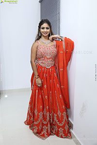 Teja Koneru Latest Stills, HD Photo Gallery 