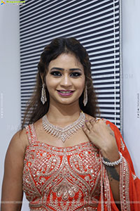 Teja Koneru Latest Stills, HD Photo Gallery 