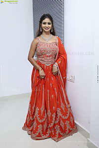 Teja Koneru Latest Stills, HD Photo Gallery 