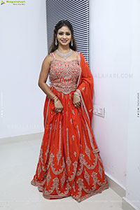 Teja Koneru Latest Stills, HD Photo Gallery 