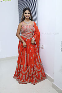 Teja Koneru Latest Stills, HD Photo Gallery 
