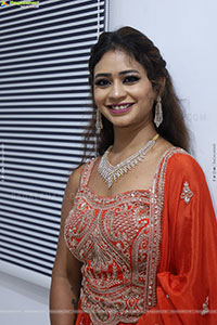 Teja Koneru Latest Stills, HD Photo Gallery 