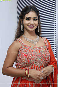 Teja Koneru Latest Stills, HD Photo Gallery 