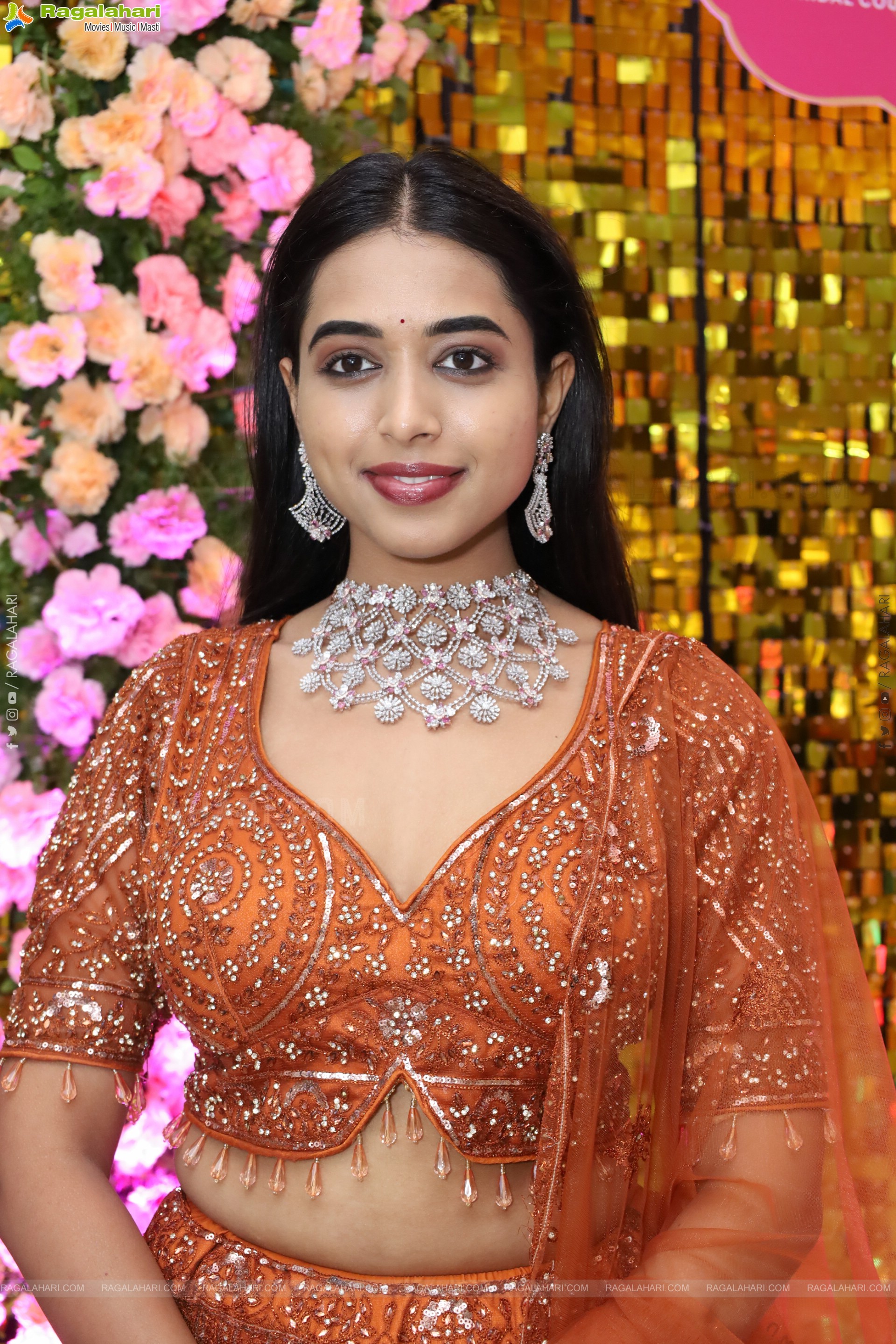 Krithika Poses with Designer Jewellery, HD Gallery