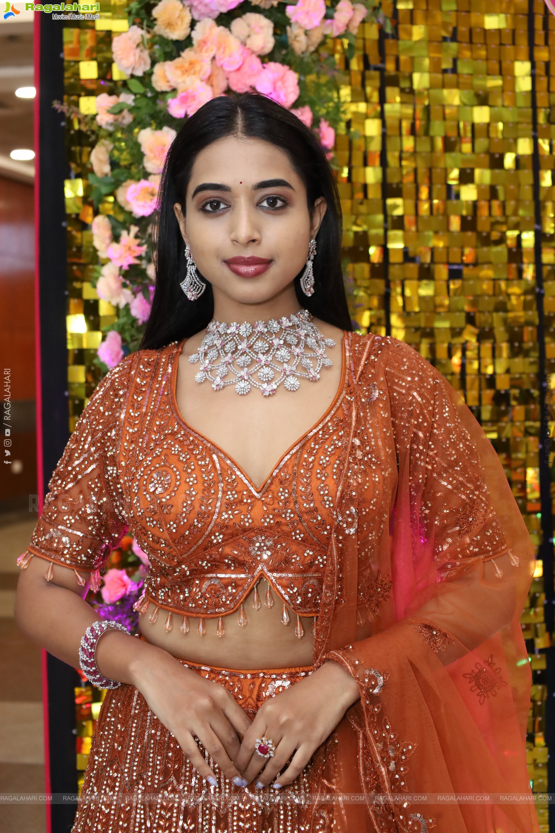 Krithika Poses with Designer Jewellery, HD Gallery