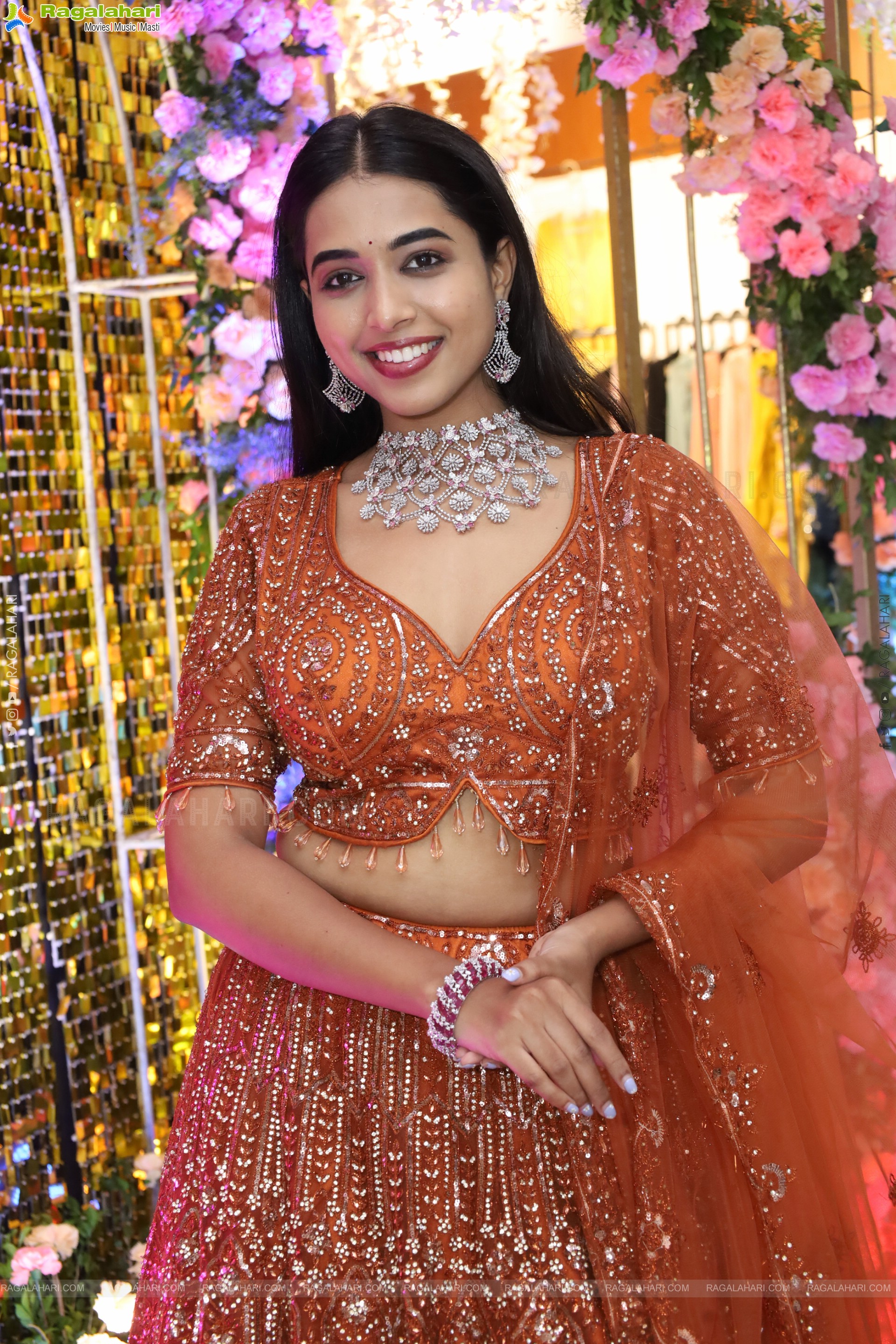 Krithika Poses with Designer Jewellery, HD Gallery