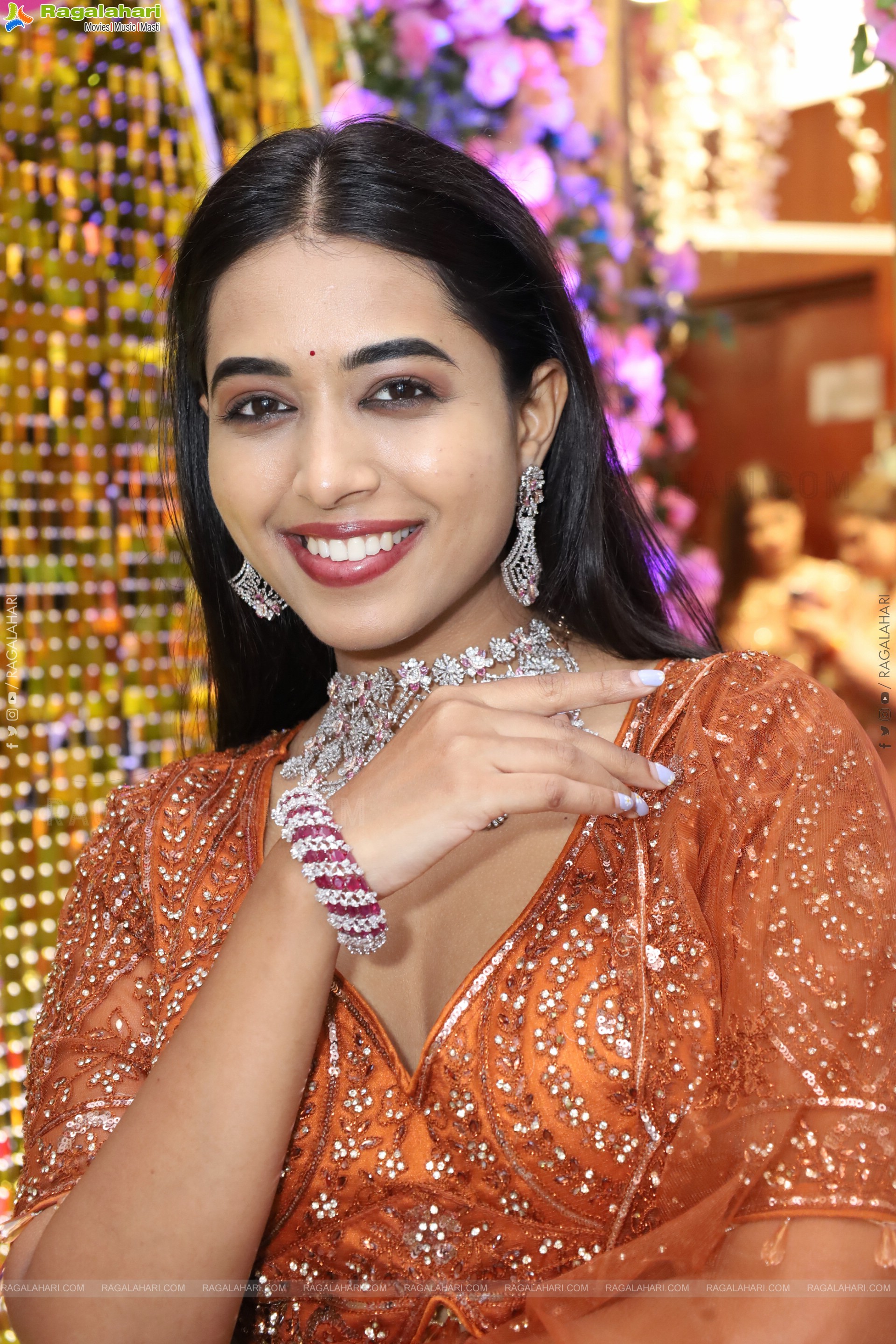 Krithika Poses with Designer Jewellery, HD Gallery