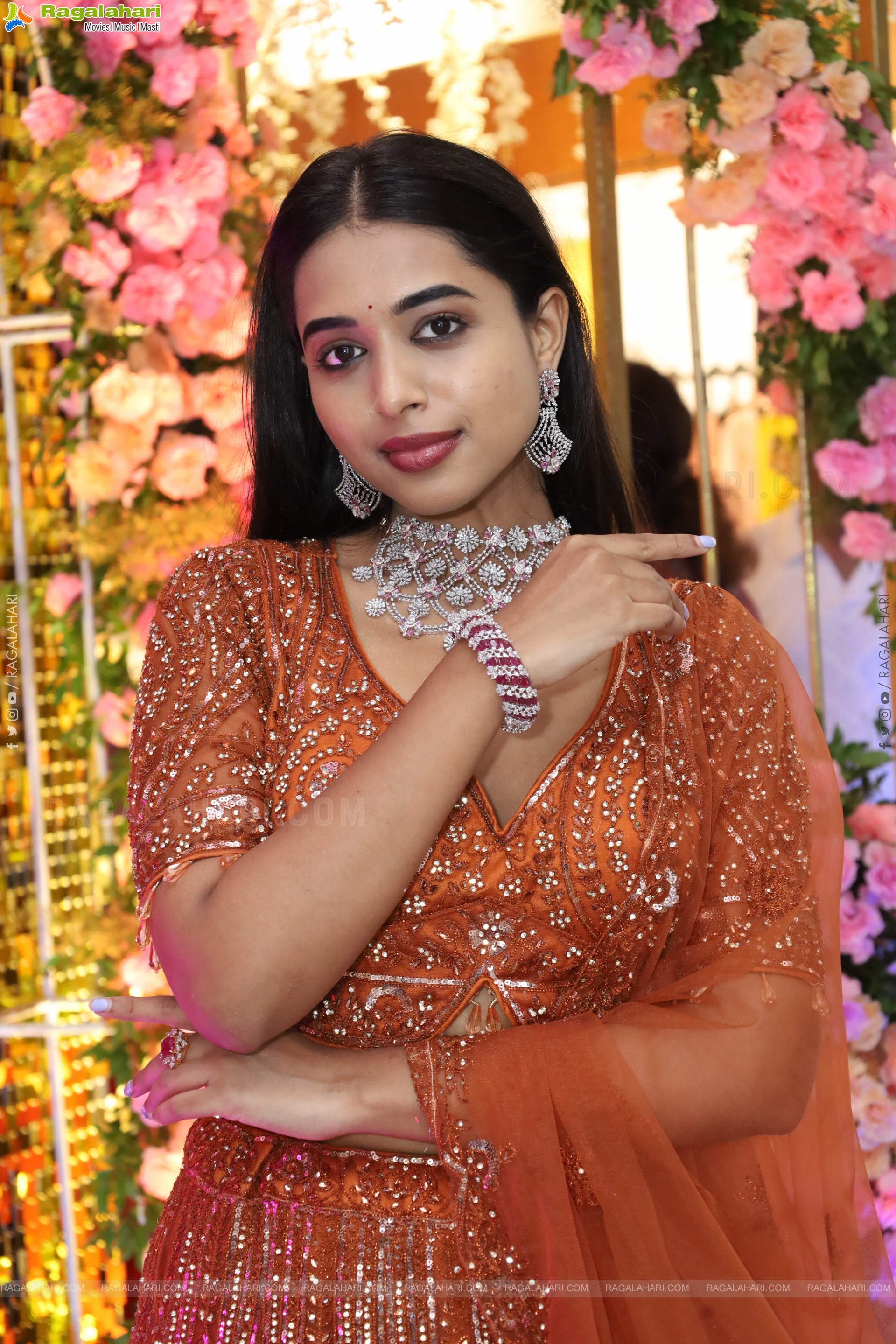 Krithika Poses with Designer Jewellery, HD Gallery