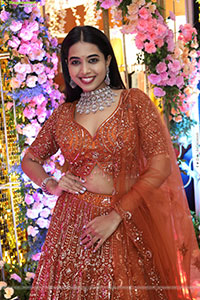 Krithika Poses with Designer Jewellery, HD Gallery