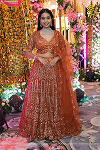 Krithika Poses with Designer Jewellery, HD Gallery