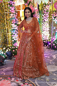 Krithika Poses with Designer Jewellery, HD Gallery