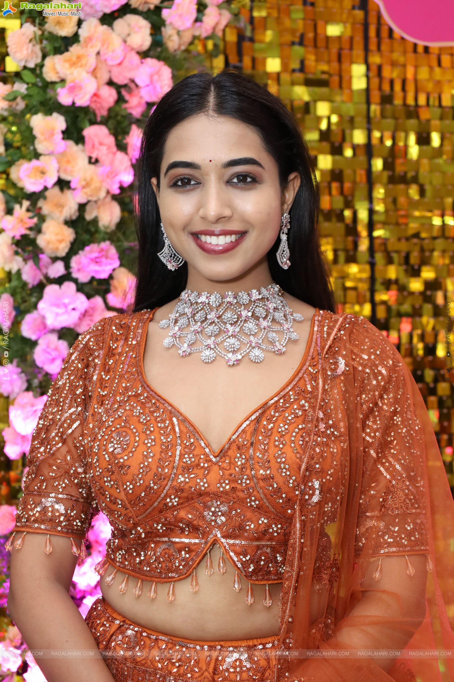 Krithika Poses with Designer Jewellery, HD Gallery