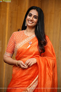 Laya stills in Traditional Saree, HD Gallery