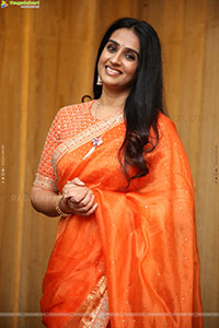 Laya stills in Traditional Saree, HD Gallery