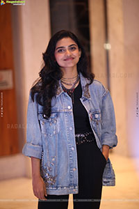 Mamitha Baiju at Dude Pre Release Event, HD Gallery