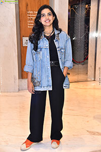 Mamitha Baiju at Dude Pre Release Event, HD Gallery