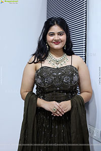 Milky Madhu Latest Photoshoot Stills, HD Gallery