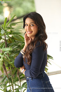 Niharika NM at Mithra Mandali Movie Interview, HD Gallery 