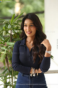 Niharika NM at Mithra Mandali Movie Interview, HD Gallery 