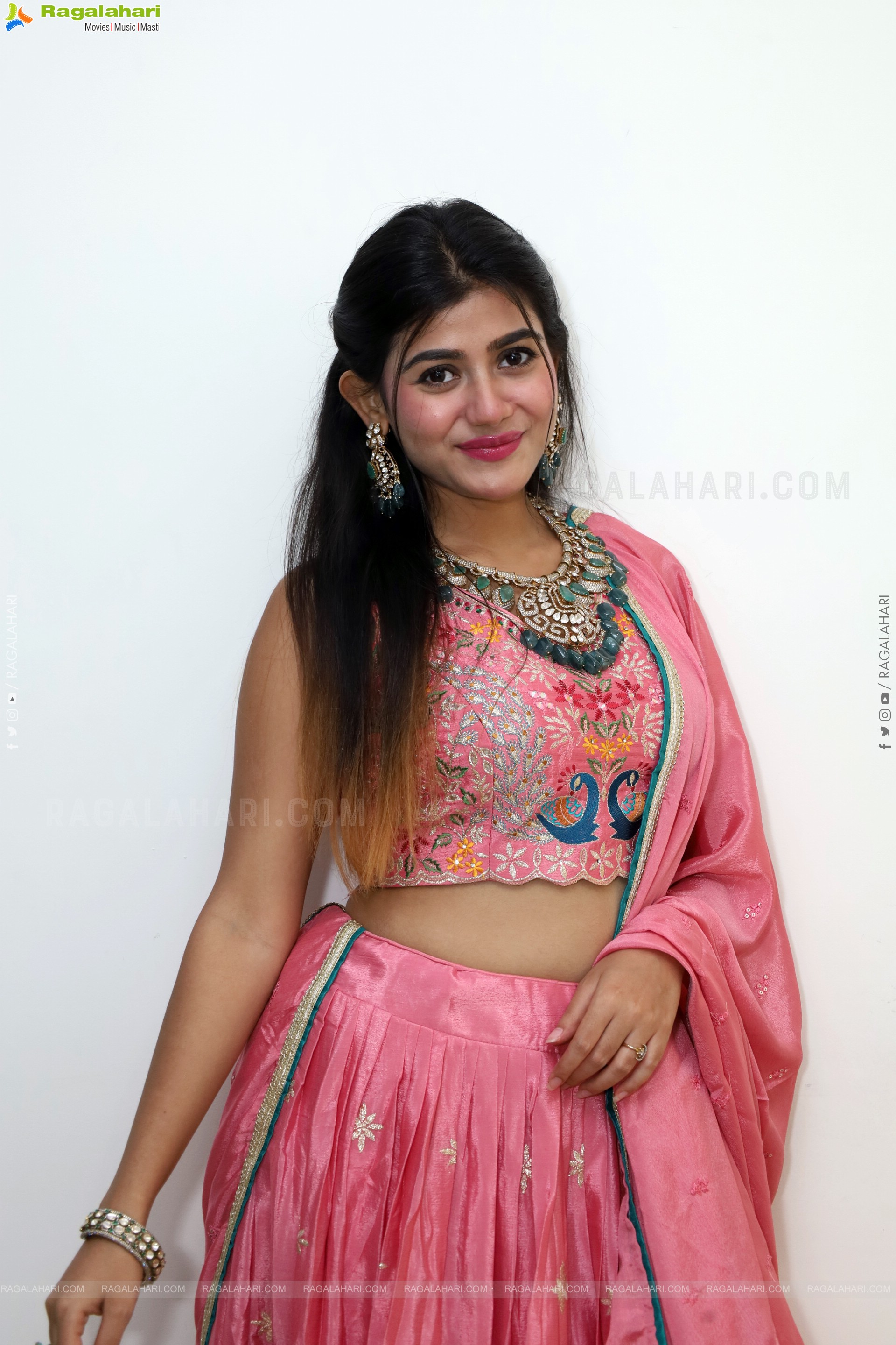 Prantika Das Poses with Jewellery, HD Gallery