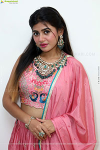Prantika Das Poses with Jewellery, HD Gallery