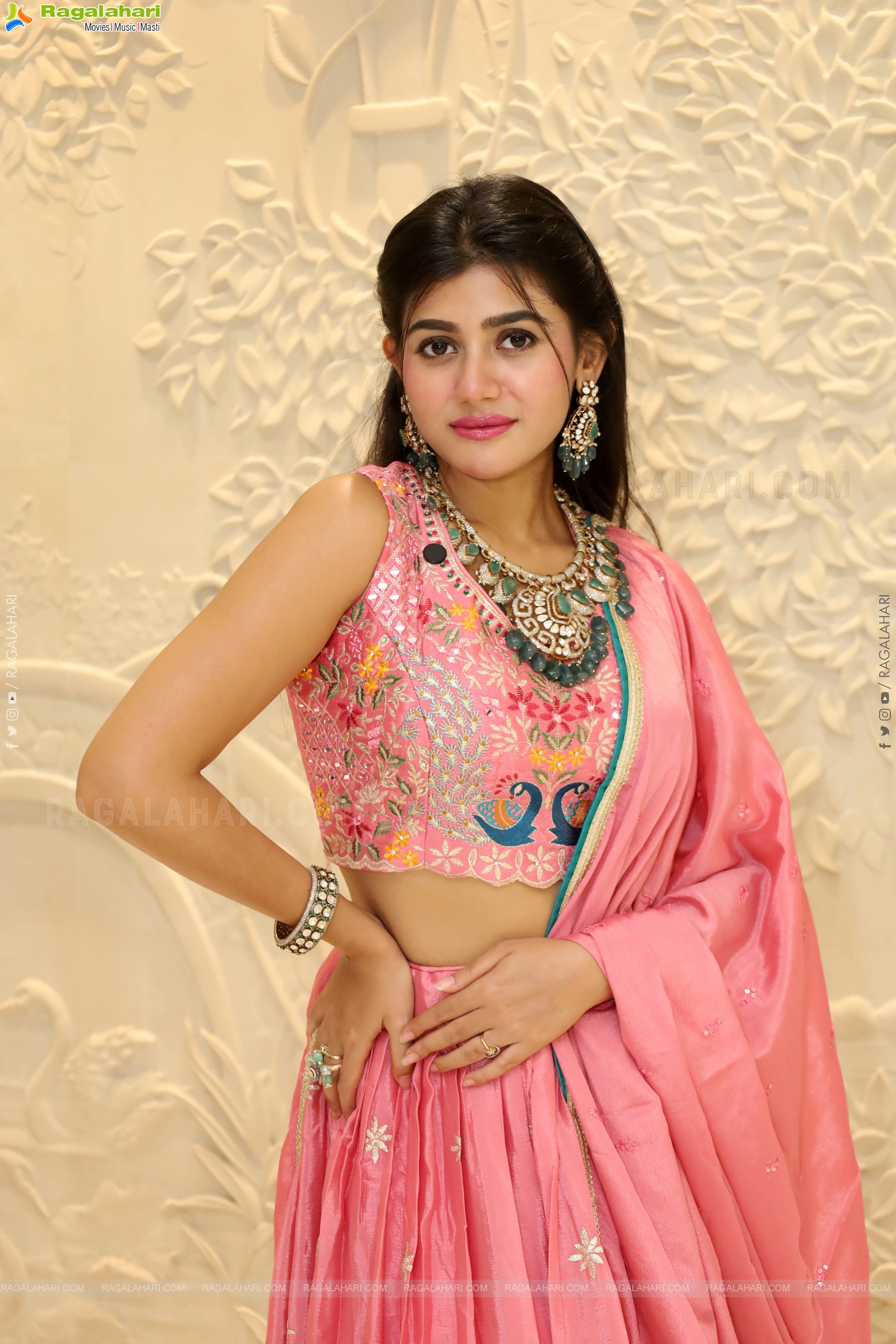 Prantika Das Poses with Jewellery, HD Gallery