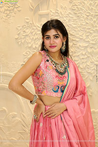 Prantika Das Poses with Jewellery, HD Gallery