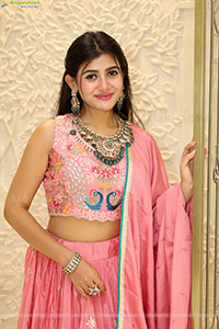 Prantika Das Poses with Jewellery, HD Gallery