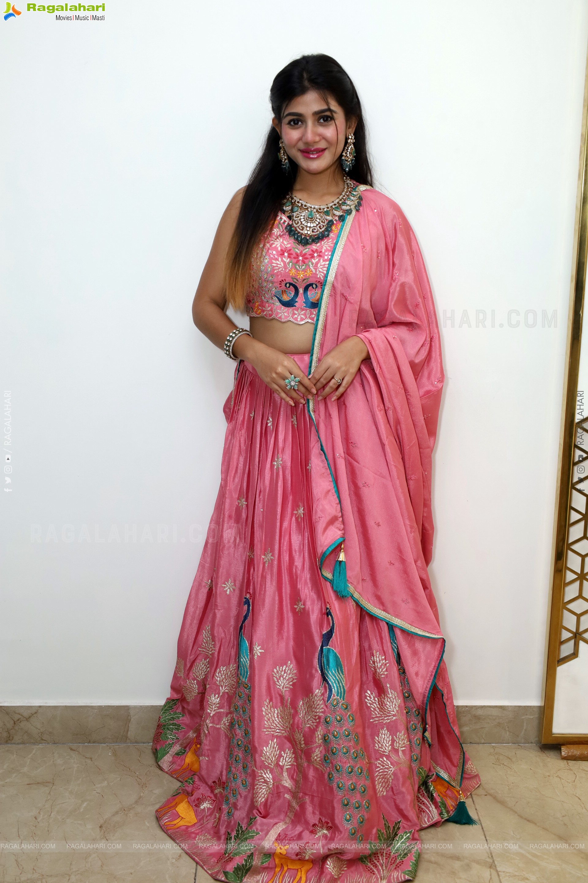 Prantika Das Poses with Jewellery, HD Gallery