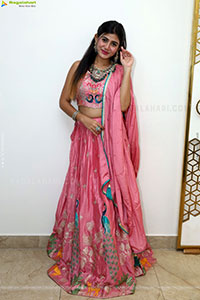 Prantika Das Poses with Jewellery, HD Gallery