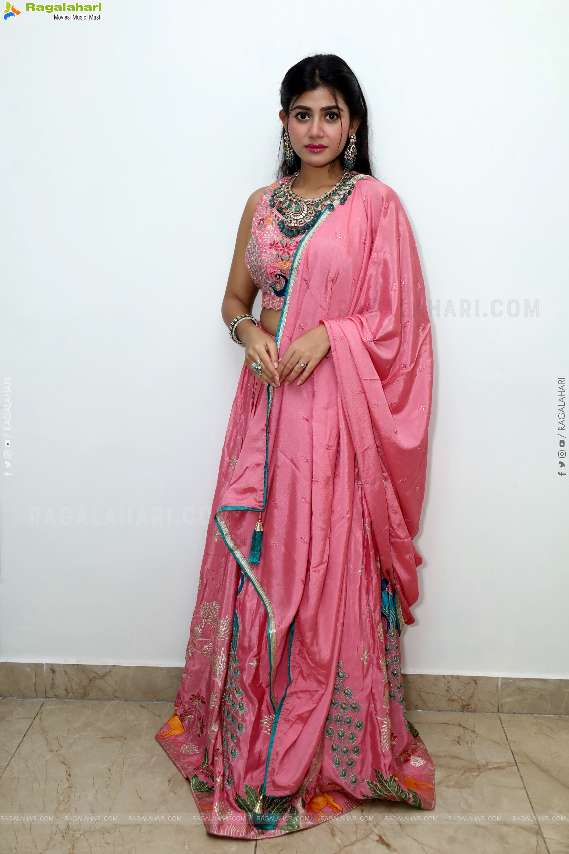 Prantika Das Poses with Jewellery, HD Gallery