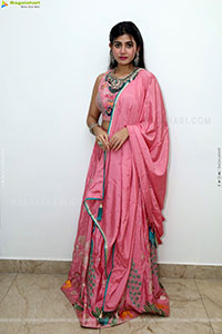Prantika Das Poses with Jewellery, HD Gallery