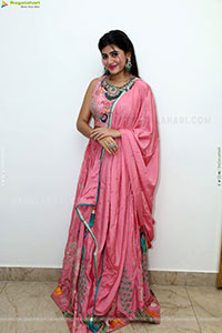 Prantika Das Poses with Jewellery, HD Gallery