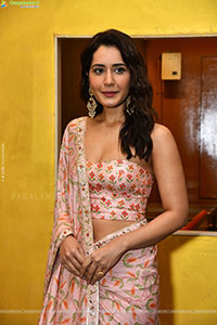 Raashi Khanna at Telusu Kada Trailer Launch Event