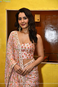 Raashi Khanna at Telusu Kada Trailer Launch Event