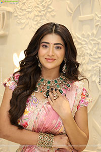 Rashi Singh Poses With Designer Jewellery, HD Gallery