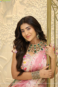 Rashi Singh Poses With Designer Jewellery, HD Gallery