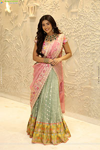 Rashi Singh Poses With Designer Jewellery, HD Gallery