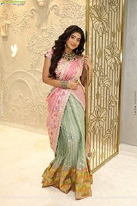 Rashi Singh Poses With Designer Jewellery, HD Gallery