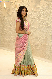Rashi Singh Poses With Designer Jewellery, HD Gallery