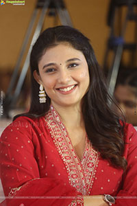 Ritika Nayak at Mirai Movie Brahmand Blockbuster Meet
