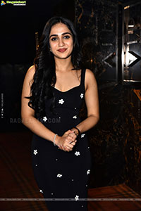 Sakshi Sagar Mhadolkar at Mowgli Song Launch 