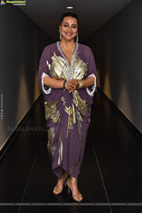 Shilpa Shirodkar at Jatadhara Trailer Launch, HD Gallery
