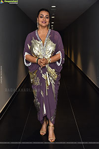 Shilpa Shirodkar at Jatadhara Trailer Launch, HD Gallery