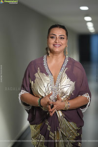 Shilpa Shirodkar at Jatadhara Trailer Launch, HD Gallery
