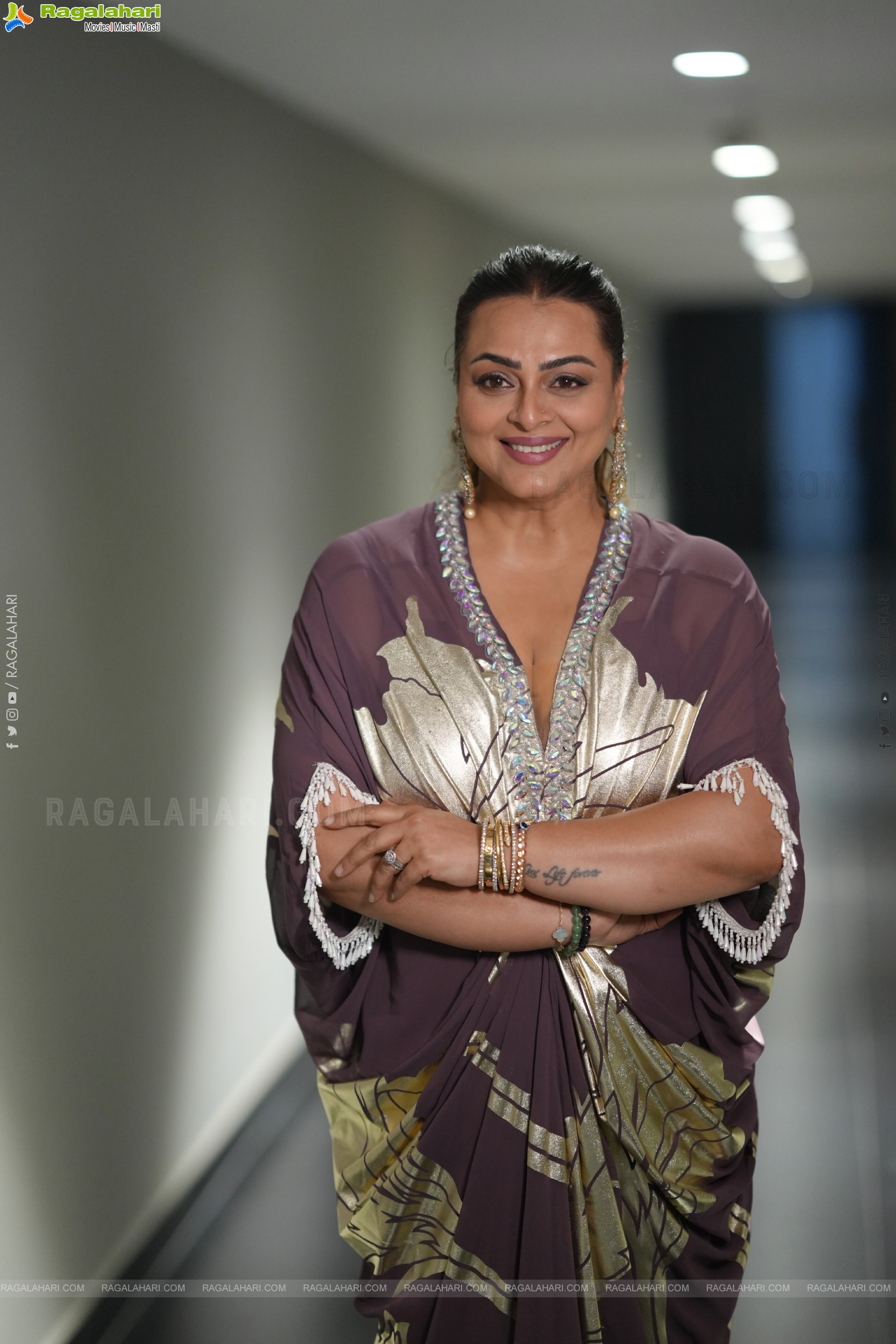 Shilpa Shirodkar at Jatadhara Trailer Launch, HD Gallery