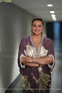 Shilpa Shirodkar at Jatadhara Trailer Launch, HD Gallery