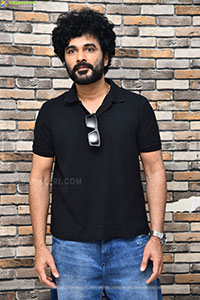 Siddhu Jonnalagadda at Telusu Kada Interview, HD Gallery