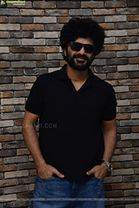 Siddhu Jonnalagadda at Telusu Kada Interview, HD Gallery